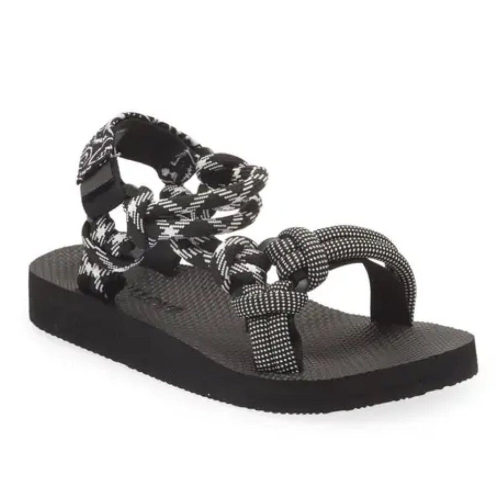Arizona Love Trekky Rope Sandals in Black